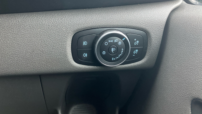 Ford Tourneo Custom Transit Custom Tourneo L1 Diesel Fwd 2.0 EcoBlue 130ps Low Roof 8 Seater Active